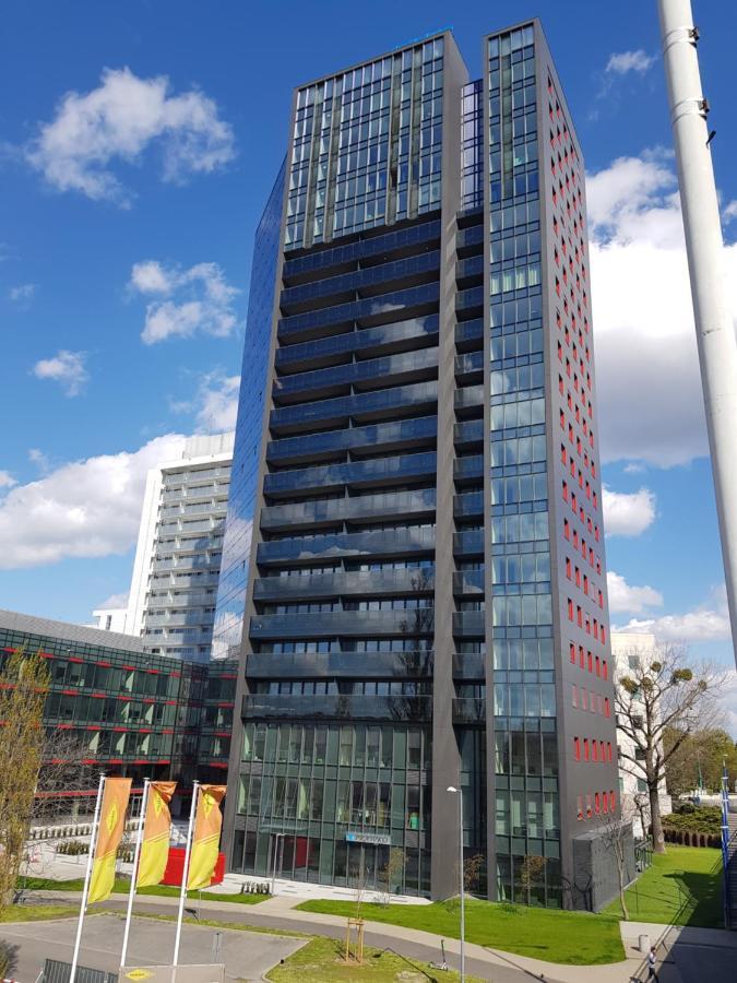 Apartamenty Towarowa Poznan Exterior photo